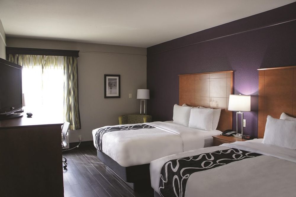 Palacio Royale Inn Signature Katy Zimmer foto